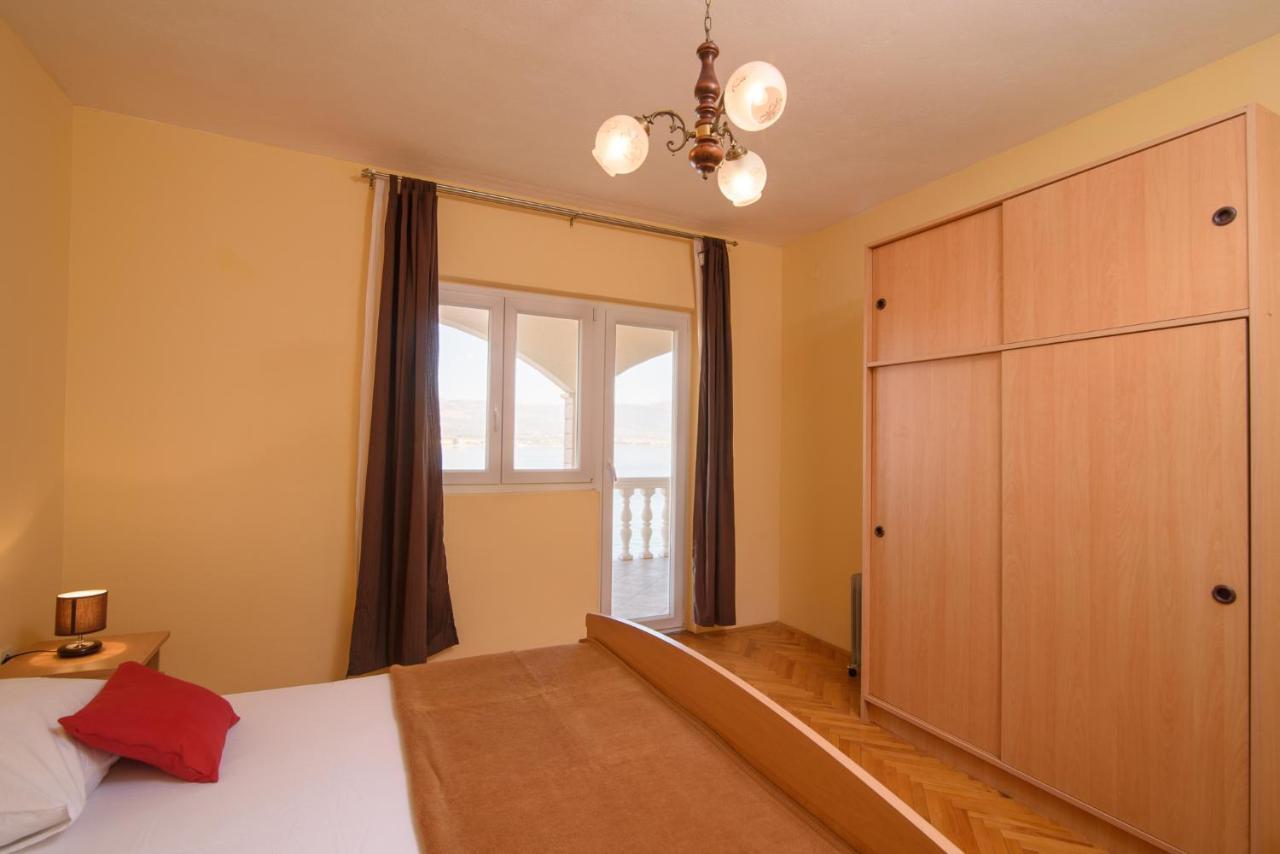 Apartmen Karmen 2 特罗吉尔 外观 照片